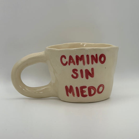 “Camino sin Miedo” Mug